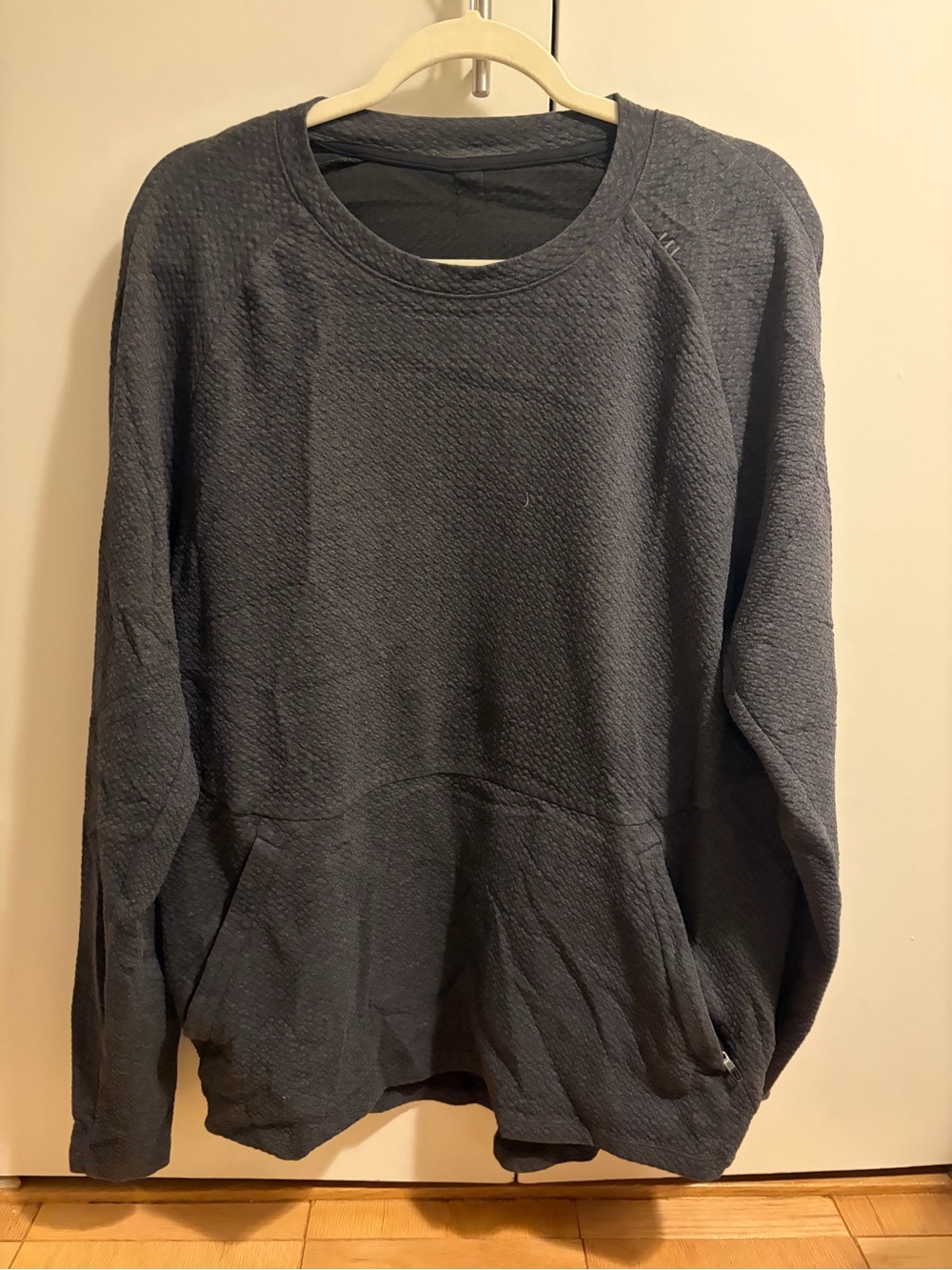 Men's Dark Gray Lululemon crew neck